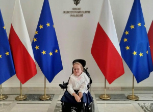 Standardy w Obronie Godności